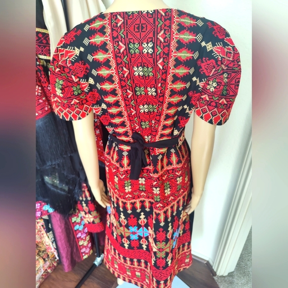 Embroidery Dress - Picture 11 of 15